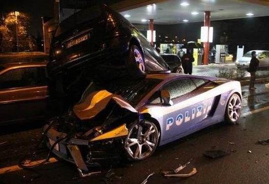 Autors: Ivarocks Itāļu policija salauž savu dārgumu!