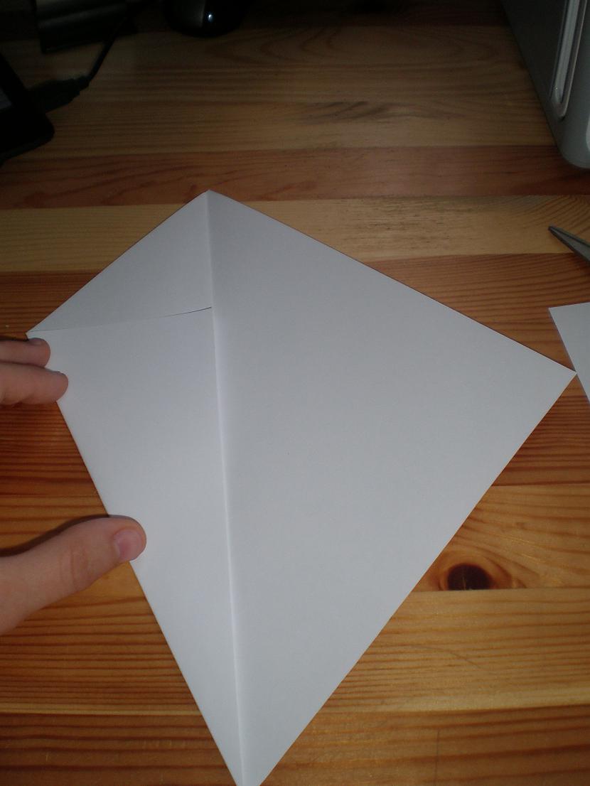 Tad novietojam lapu kā es... Autors: KaaMiS13 Origami - Gulbis , Step by step