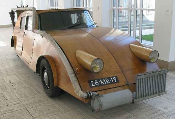Koka auto kuru darbina koks... Autors: PallMall Iespējams nezināji 2