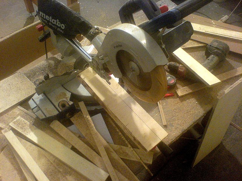 Autors: DeeDeee DIY Bass Cab