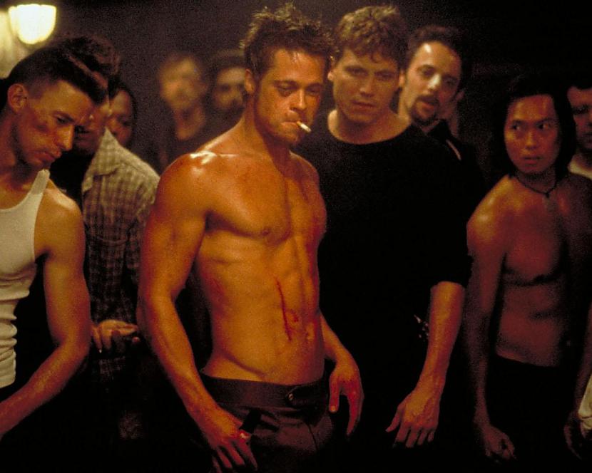 Deivida Finčera 1999 gada... Autors: Mūsdienu domātājs Filmas, kuras iedvesmoja noziedzniekus!