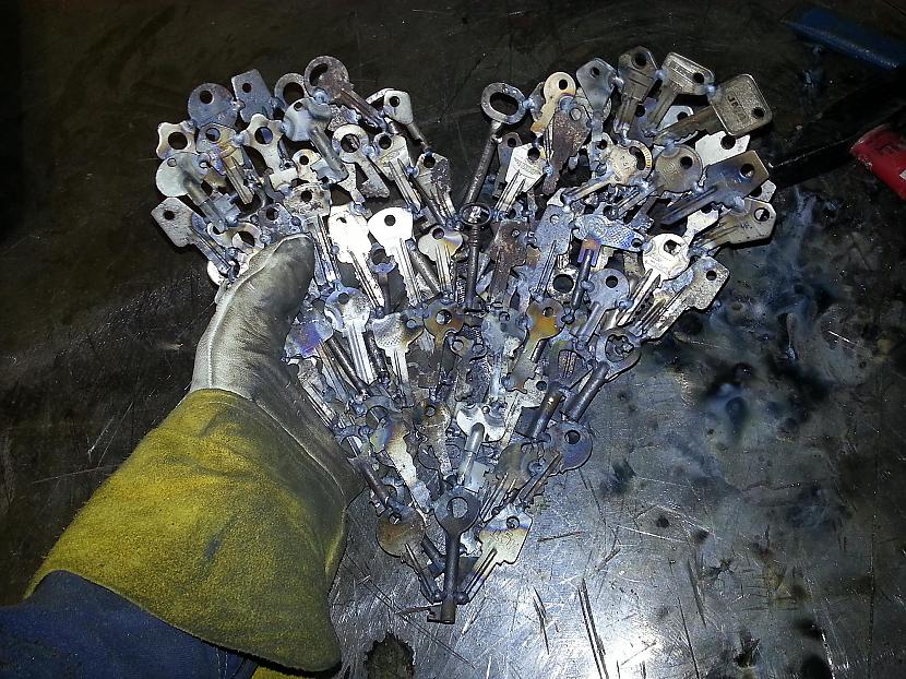 Autors: kpot DIY. Heart from keys..