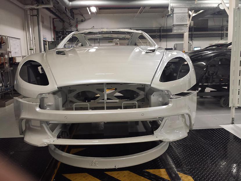 Autors: crematory Aston martin rūpnīca