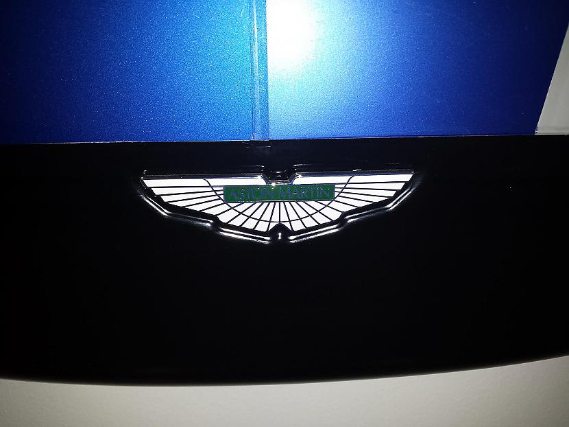 Autors: crematory Aston martin rūpnīca