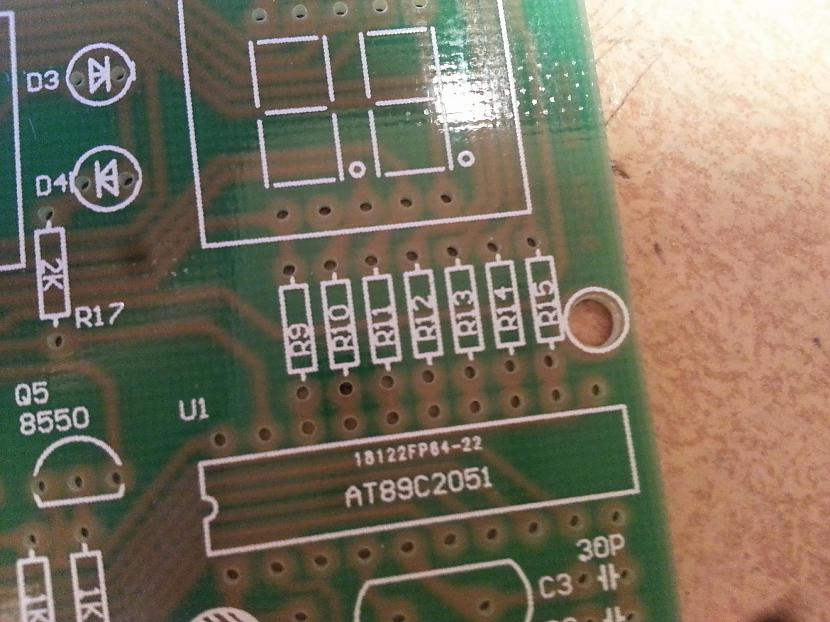 Visus resistorus likscaronu... Autors: SGTC DIY KIT elektroniskais pulkstenis