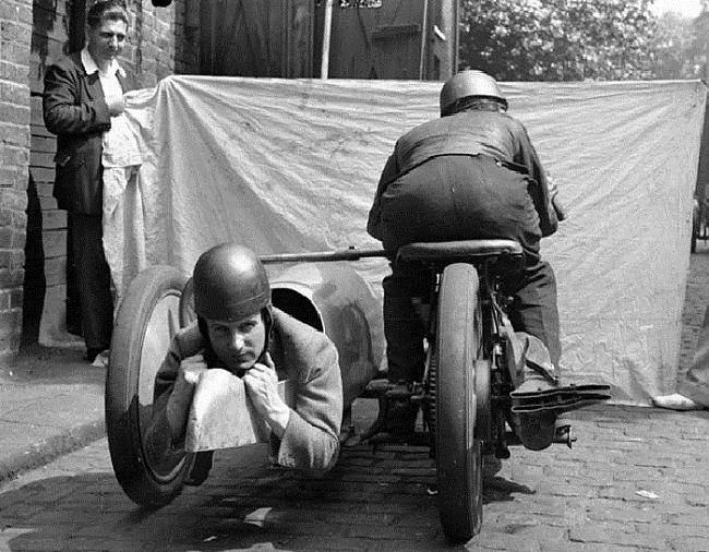 Agrākā motocikla ar blakus... Autors: Lords Lanselots Ko tik tie cilvēki neizgudro!!!