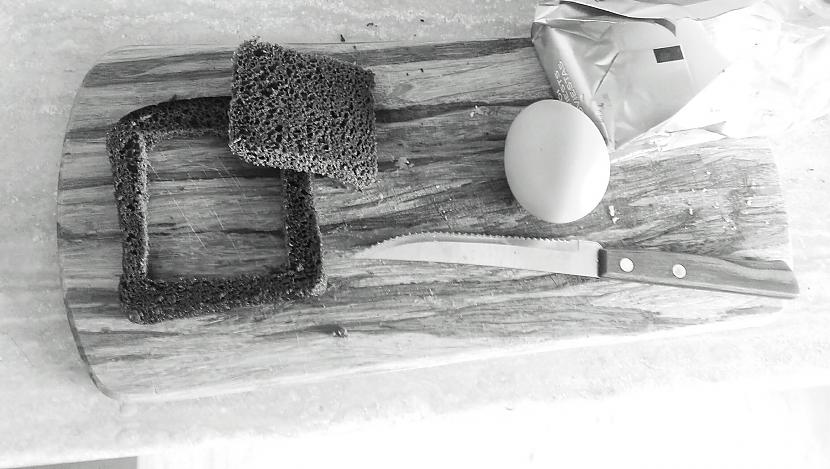 Izgriežam tādu kvadrātiņu... Autors: Boy or Girl Maize ar olu pa vidu