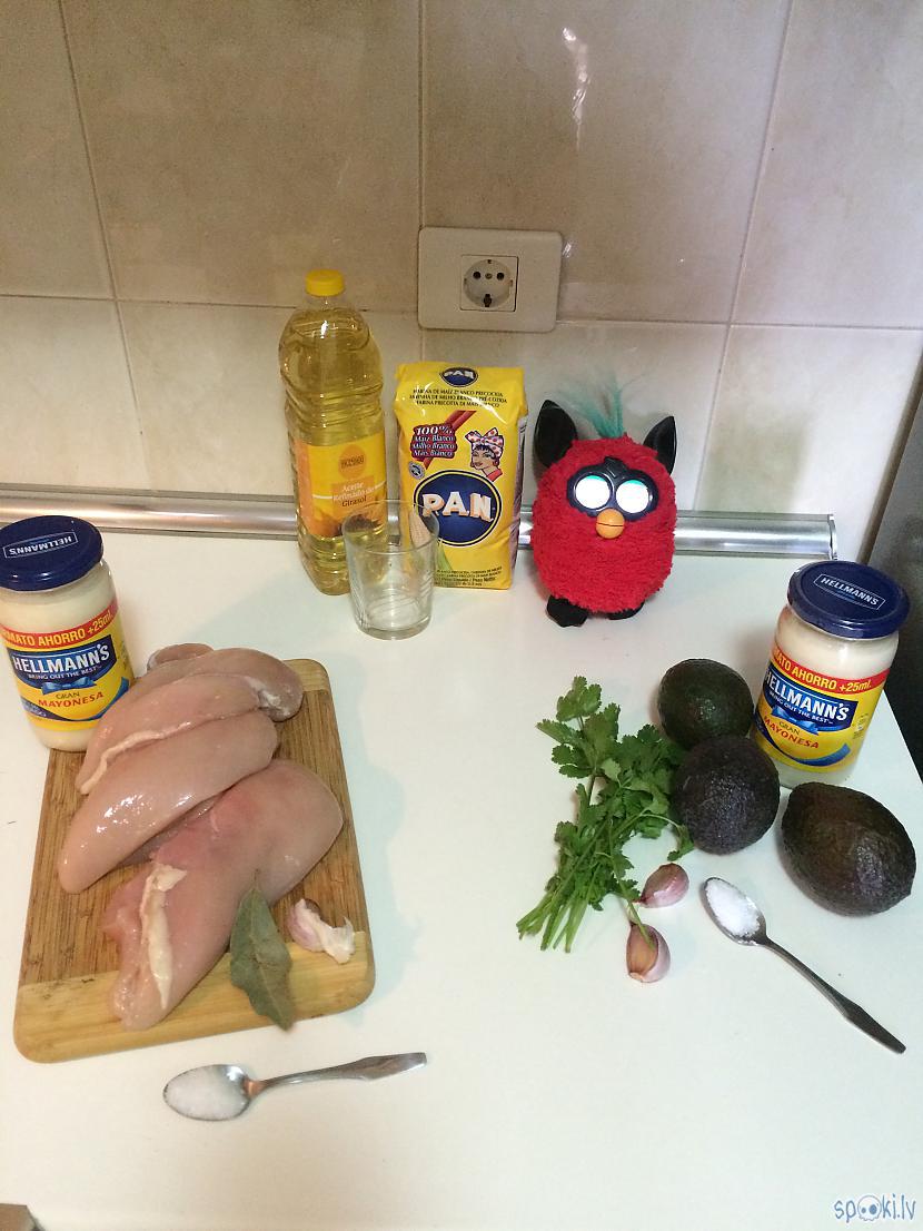 Ko mums vajag Arepām... Autors: PrincesaChicle Venecuēliešu arepas (noderīgi studentiem).