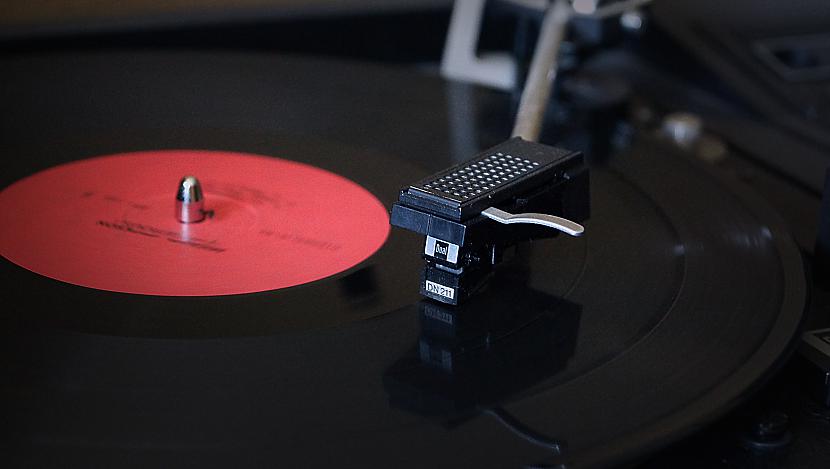 Autors: VOVASFILMAS Vinils - 2. daļa, tomēr