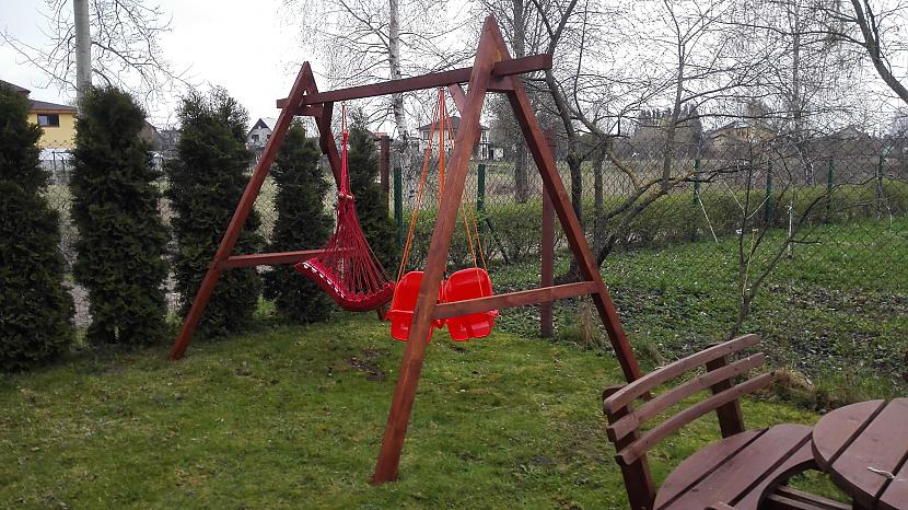 Gatavs kā vienmēr viss ir... Autors: I Like to Make Stuff Kā uztaisīt dārza šūpoles