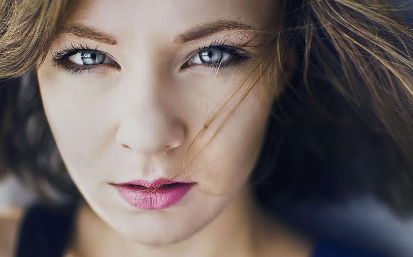 1 AcisLai cik liels dibens... Autors: Sirsniņa3 Kas puišiem patīk un nepatīk meitenēs? (Spoku atbildes)