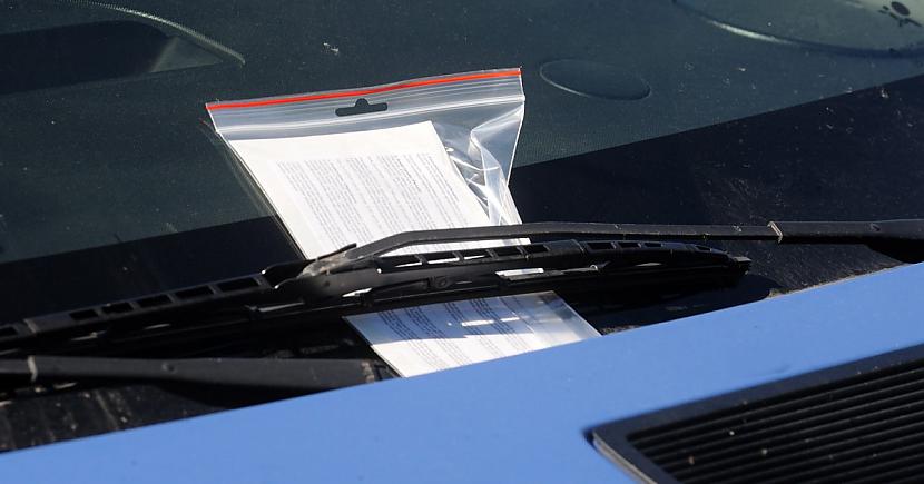 Legāla krāpnieku... Autors: KasparsPudniks Tas ir absurds! Un šim absurdam ATĻAUJAS un licences izsniedz RĪGAS DOME!!!