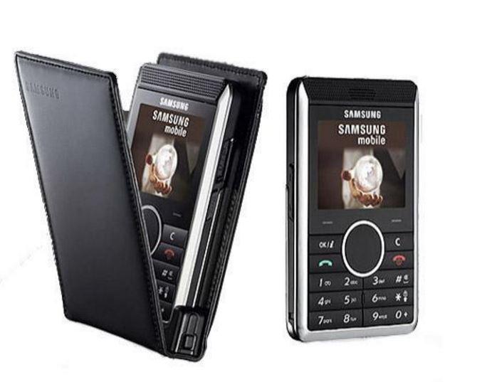 Samsung SGHP310 CardFonTas... Autors: Lestets 10 jocīgākie telefoni no Samsunga