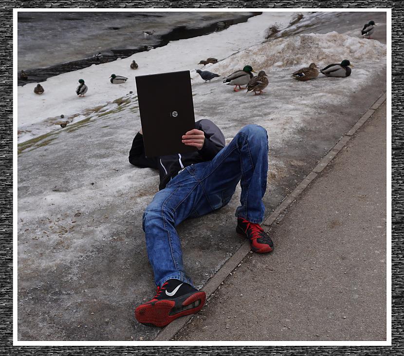 Meiteņu bildes kurās parasti... Autors: Scorpio3 Selfiji. Joks: aptiekā un fotogrāfēšanā + viedoklis