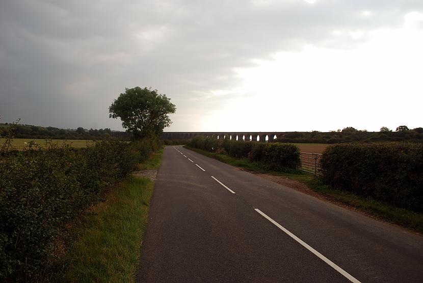 Atvadas tiltam man jāminās... Autors: Alex Vikingo 96 km ar velosipēdu uz Rutlandu