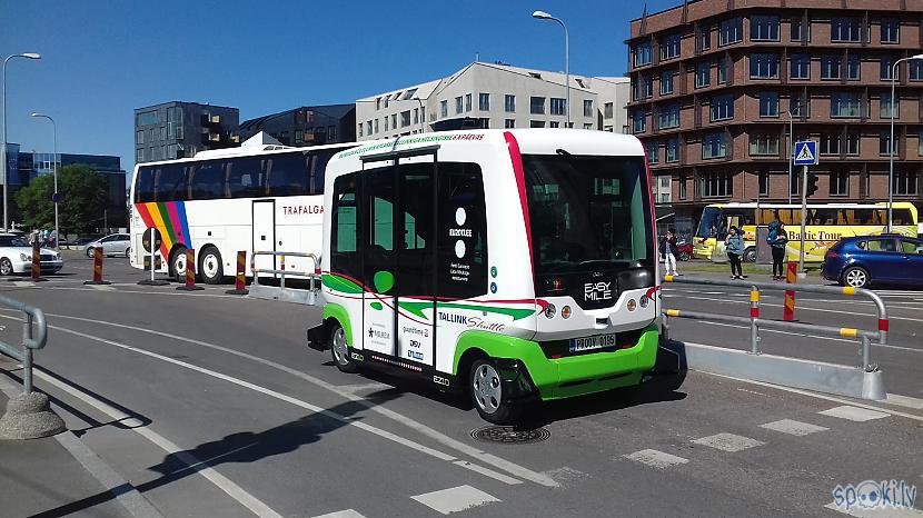 Autors: Lestets Sensacionāli - pašbraucošs autobuss Tallinā