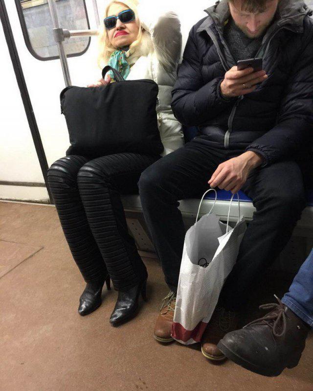 Āda ir pareizā atbilde Ja... Autors: Latvian Revenger Krievijas metro - visstilīgākie cilvēki mīt šeit!