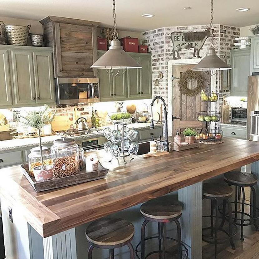 Autors: Etavrian How to Get a Rustic, Vintage West Elm Decor Look on a Budget
