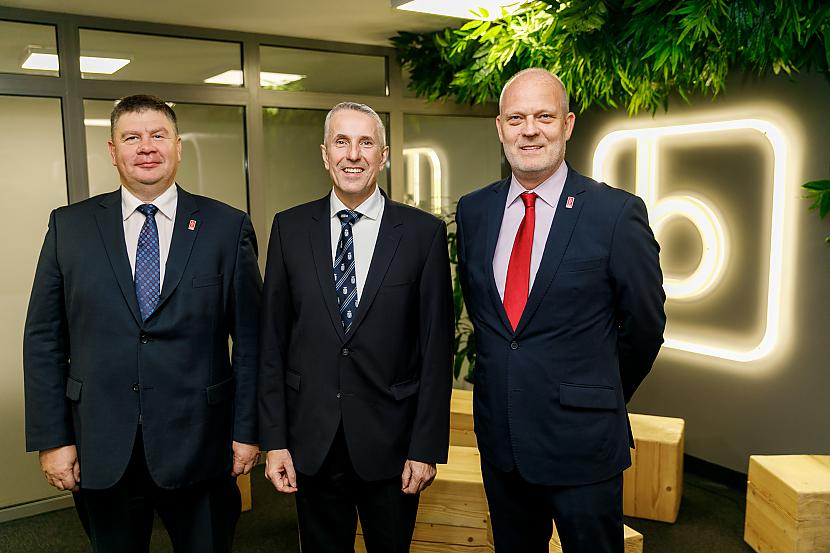 Autors: Latvian Revenger Hārtlijs: Paldies faniem un atbalstītājiem...