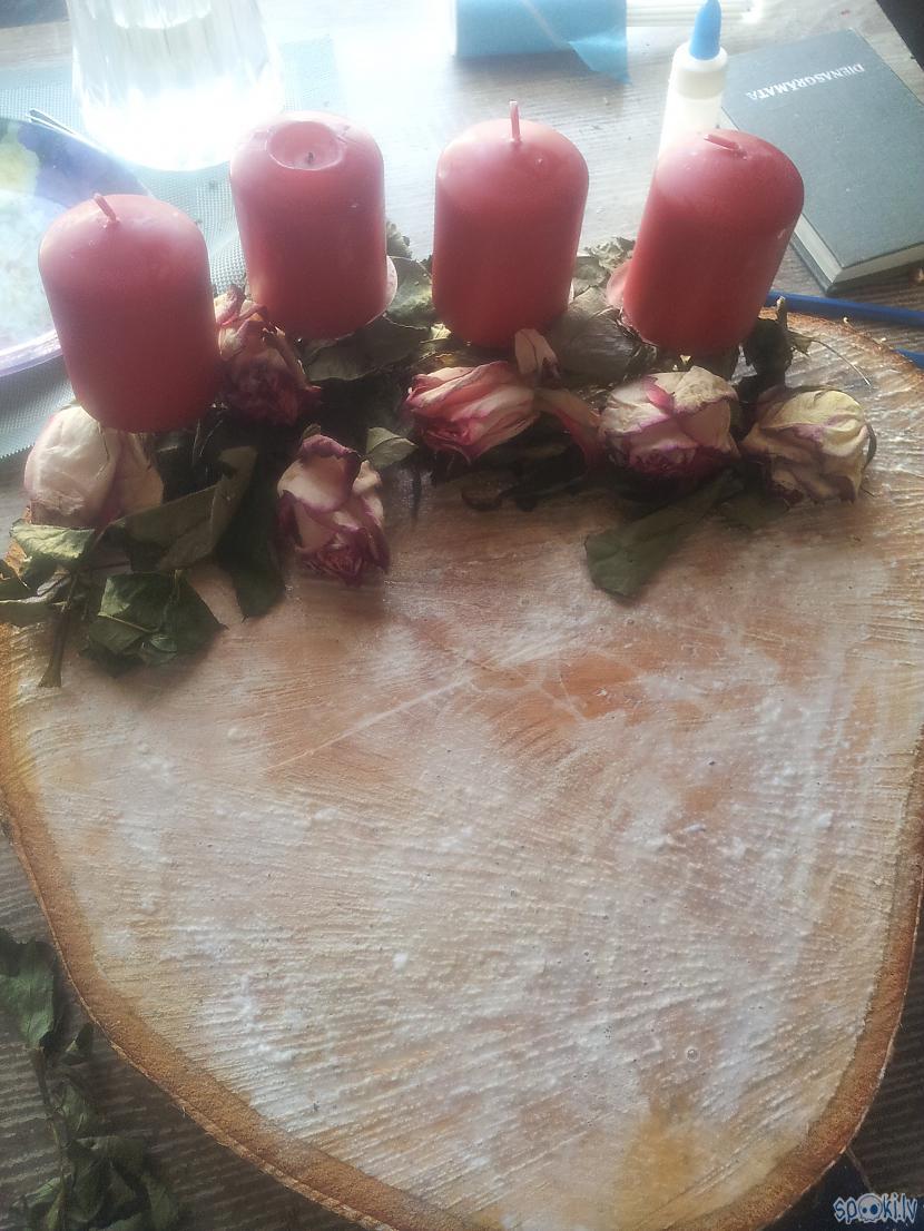 Izdomajuka rozes tacu ari... Autors: Piparmētra11 Sajauktā advente un ačgārni jocīgais dekors