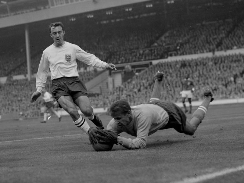 Tauta mīl1956 gadā padomju... Autors: MiaSanMia 7. fakti par Ļevu Jašinu