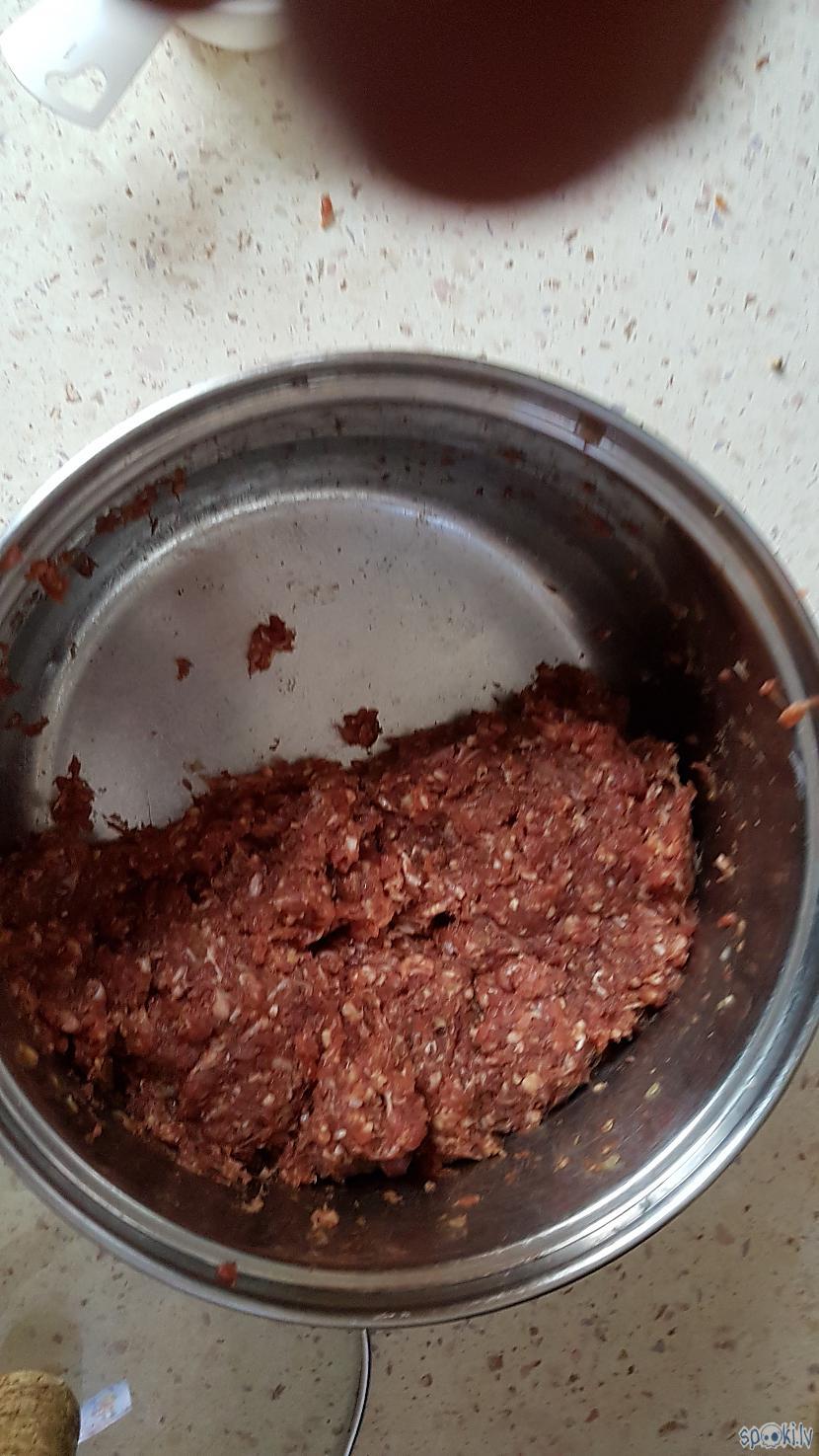 Lielopa maltā gaļa jābūt... Autors: Juris1604 Recepte: Pašgatavots burgers