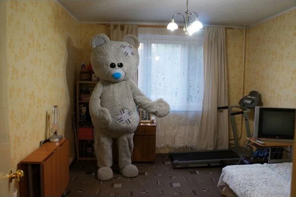 Redzi ir skaista istaba kur... Autors: matilde Šis, iespējams, ir labākais dzīvokļa izīrēšanas sludinājums internetā