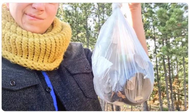 lsquorsquoPiegružot ir... Autors: The Diāna Sakopsim vidi! Pasauli pārņēmis #trashtag izaicinājums