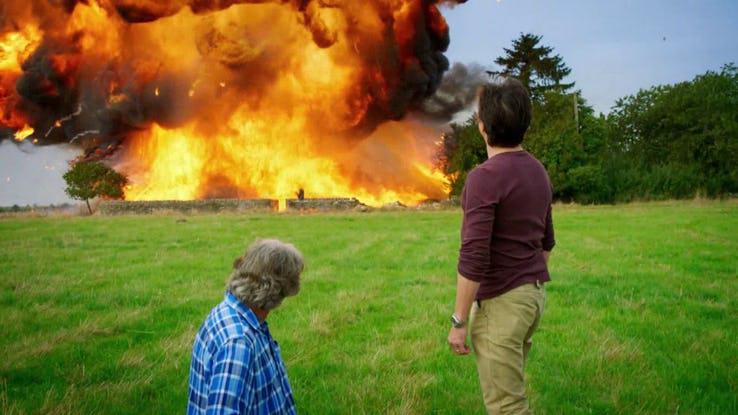 Kādā no episodēm Klārksons... Autors: Zutēns Fakti, kas ir jāzina par «THE GRAND TOUR»