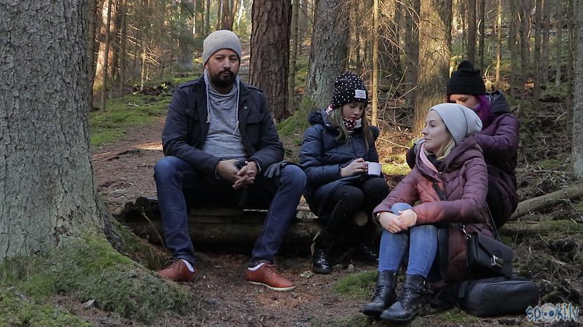 Autors: Ervīna video blogs Pavasara pārgājiens gar Līgatnes upi