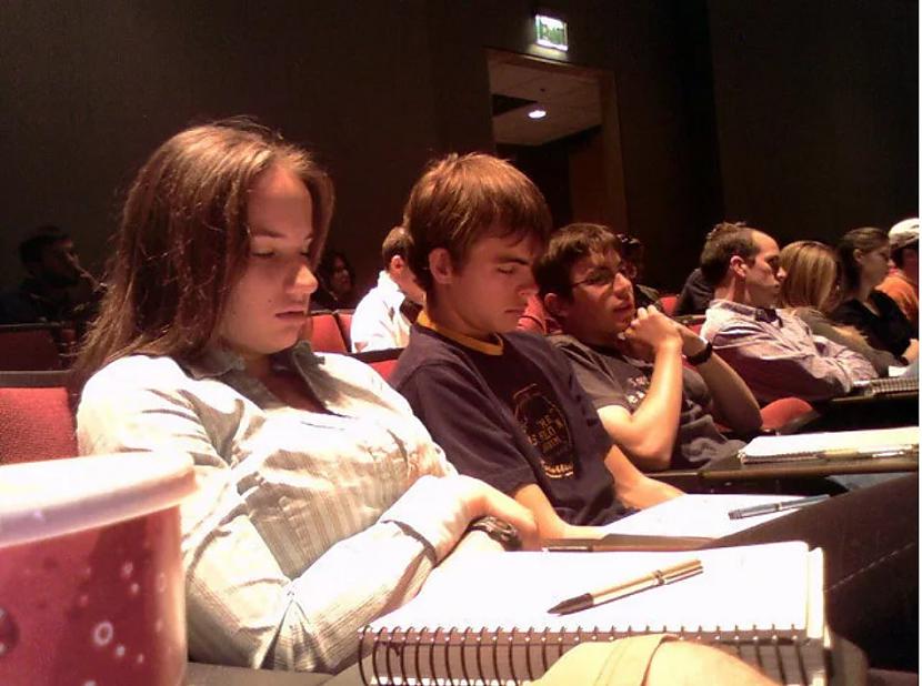 Realitātē puse guļ... Autors: The Diāna Patiesība un mīti par studenta dzīvi