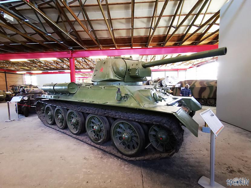 T34nbspNo 1944 līdz 1958... Autors: bombongs Tanku Muzejs Munster 2