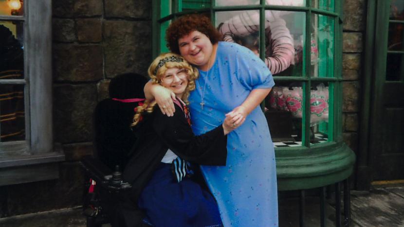 2005 gadā sieviescaronu... Autors: matilde Dzīve ratiņkrēslā un mātes slepkavība. Džipsijas Rouzas stāsts