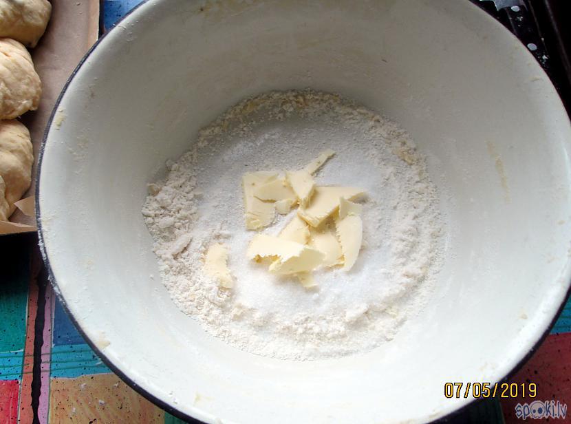Kamēr kokulīscaroni uzrūgst... Autors: rasiks Kliņģer-maize