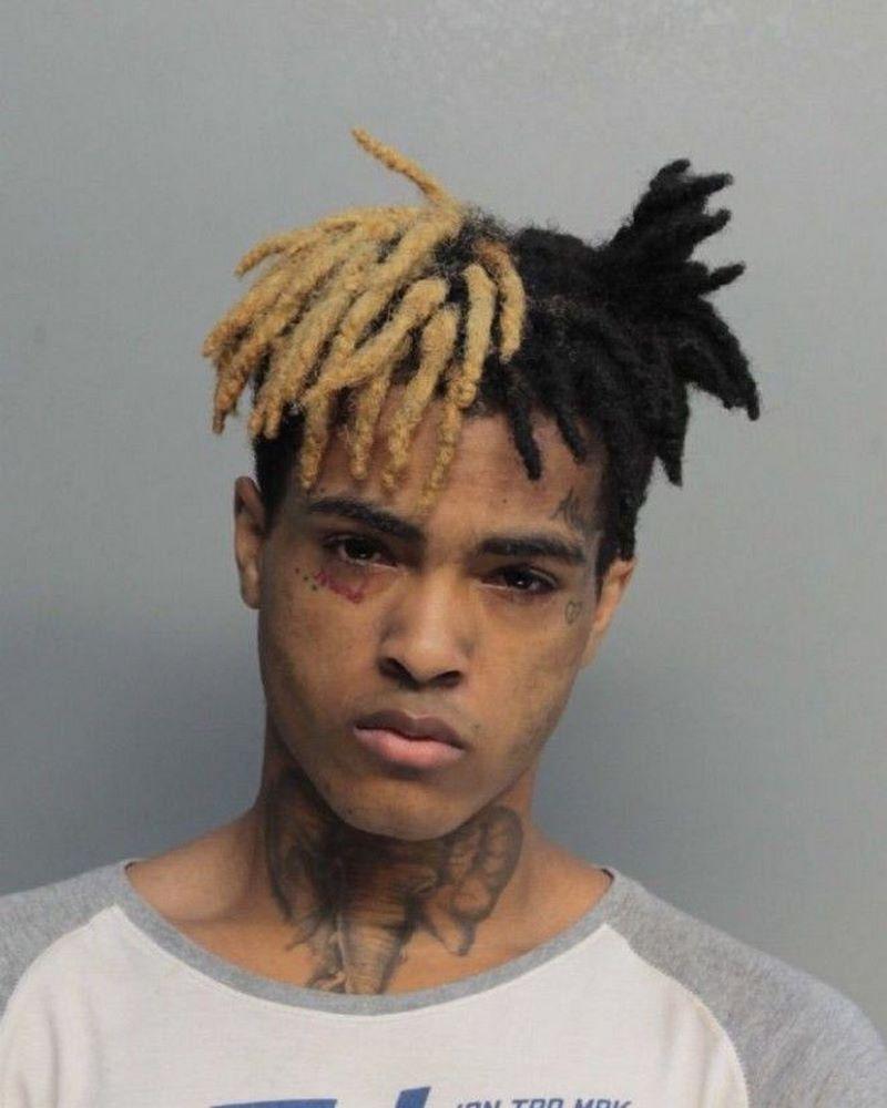 nbspXXXTentacionnbspmiris 20... Autors: matilde 10 slaveni mūziķi un aktieri, kuri nomira jauni