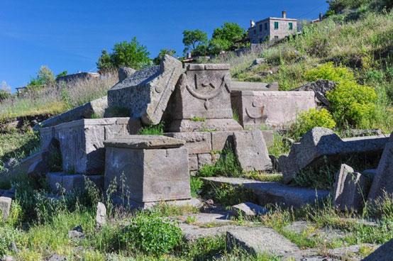 Turcijas kapenes ... Autors: Lestets 8 stāsti no sendienām, ko zinātnieki nespēj izskaidrot