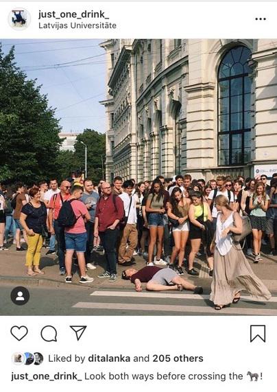 Autors: deathprincess Latvietis gūst slavu pasaulē ar "parubīšanos dzērumā".