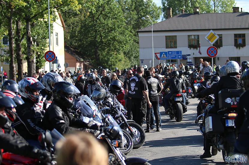 Autors: gariinais Baltic Chain Run 2019 parādes brauciens. 360video