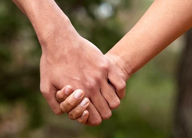nbspRoku rokā ... Autors: matilde Tas, kā jūs sadodaties rokās, var atklāt daudz ko par jūsu attiecībām