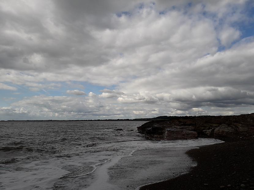Autors: Griffith Dunraven Bay, Velsa, 7. septembris. 1/2 daļa.