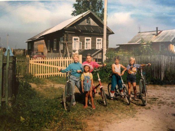 Autors: es tēvocis Brīvdienas ciematā