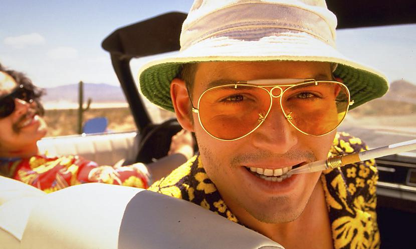 nbsplaquoFear and Loathing... Autors: matilde Slavenas filmas, kas tika izveidotas, balstoties uz žurnālu rakstiem
