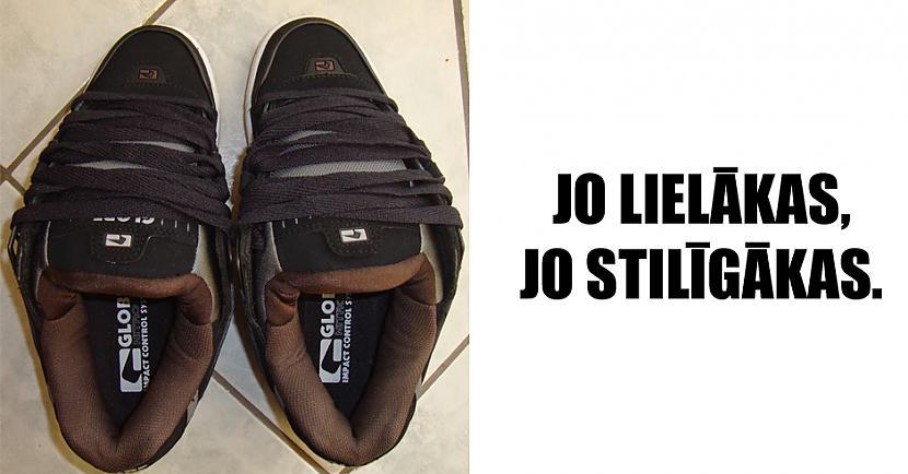 Scaronūzi milzīgas botas ... Autors: matilde 13 lietas, kuras aizsūtīs tevi atpakaļ 2000. gadā. Vai atceries?