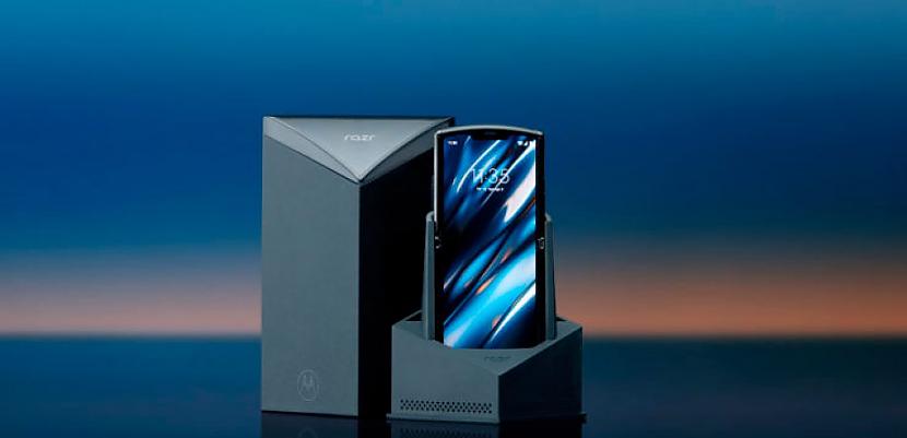 Motorola Razr galvenā... Autors: spoks0 Leģendārais telefons jaunā ampluā