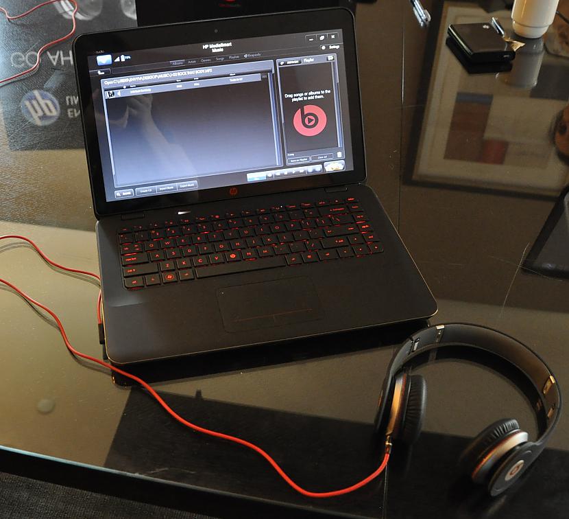HP pilnveidojis Pavilion dm1 ar Beats Audio - Spoki