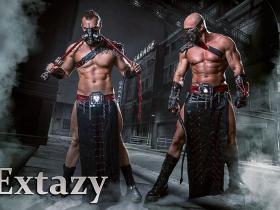 Intīmi mirkļi ar muskuļotu gladiatoru jeb vīriešu striptīzs festivālā "Erots"