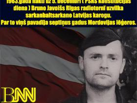 Bruno Javoišs Rīgas radio tornī uzvelk Latvijas karogu: par to 7 gadi lēģeros!