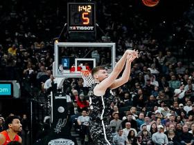 Vai Dāvim Bertānam būtu jāpiedalās NBA ASG 3 punktu metienu konkursā?
