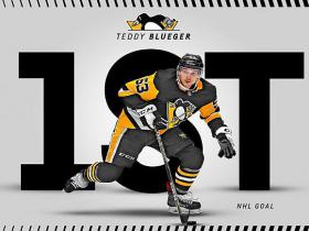 Teodors Bļugers gūst savus 1. vārtus NHL