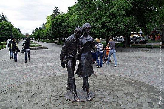 Mazliet nostalģijas - slavenu PSRS laika tēlu pieminekļi